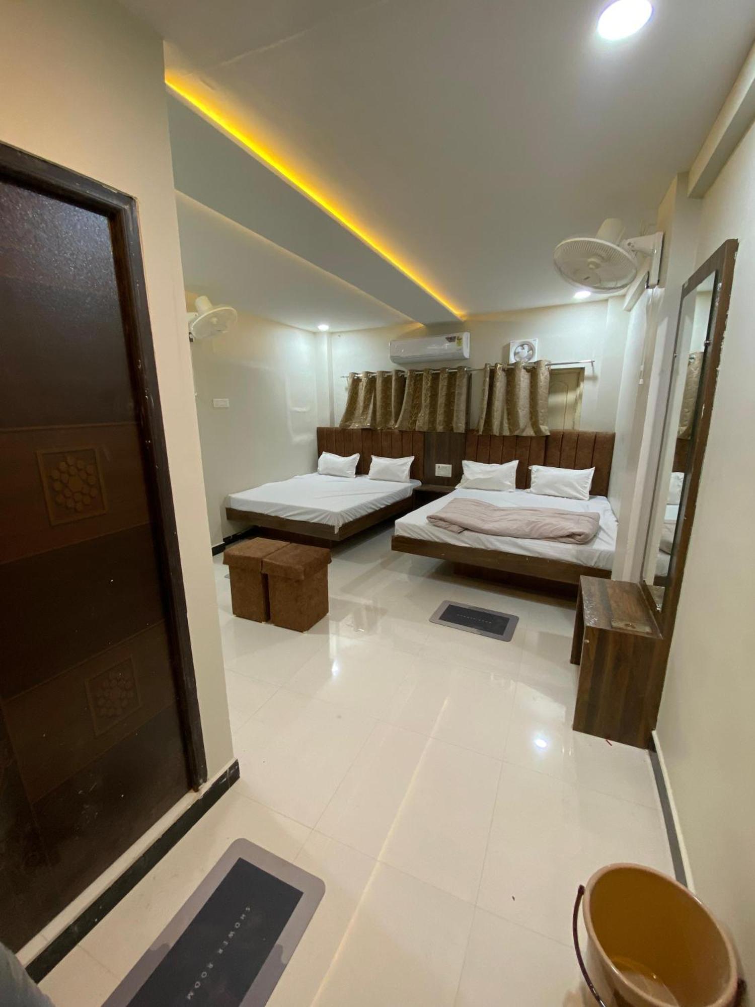Hotel Super Palace Ujjain Exterior photo
